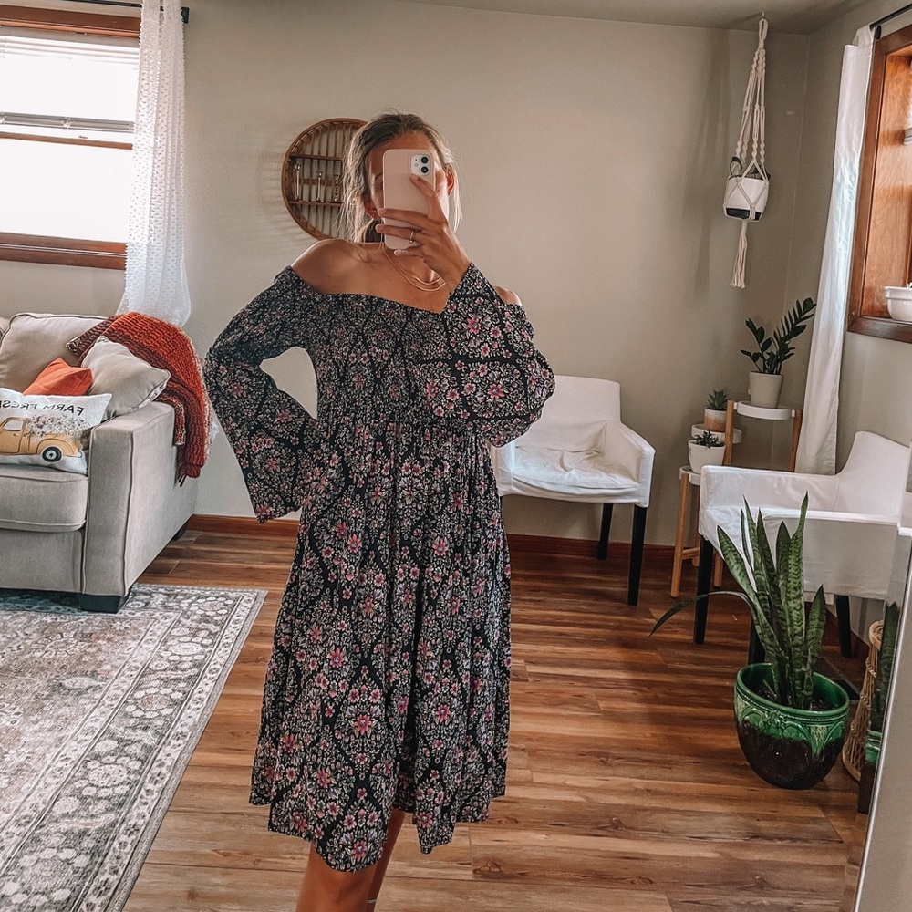 NWT torrid black floral challis smocked skater